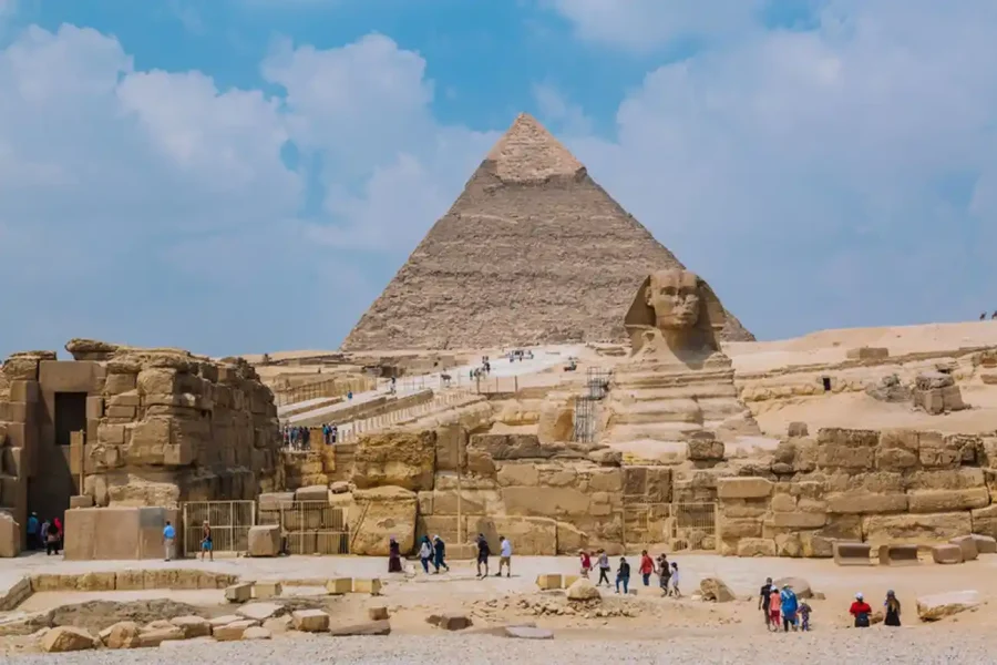 Private Cairo: Crowd Free Half Day Pyramids Adventure
