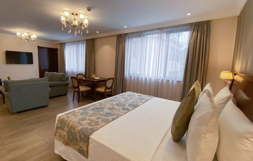 Nakuru Weekend Getaways – Nakuru Self-Drive Packages